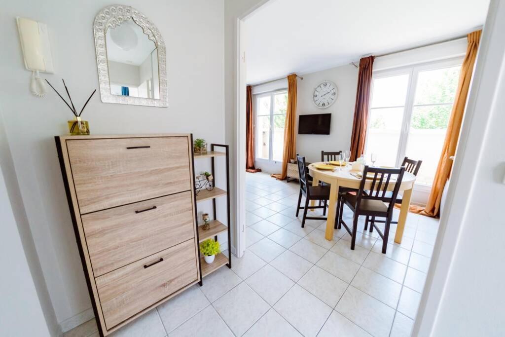 Le Lumineux-T2-43M2-Face Val D'Europe-Disney Serris Buitenkant foto